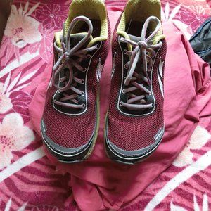 Altra  Lone Peak sneakers